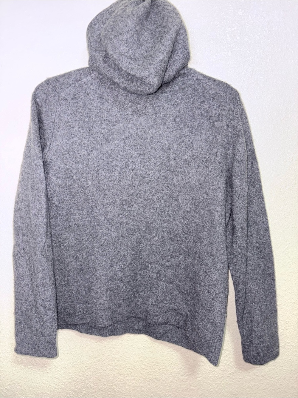 NAADAM Women's Heather Gray 100% Cashmere Hoodie Sweater - Picture 2 of 7